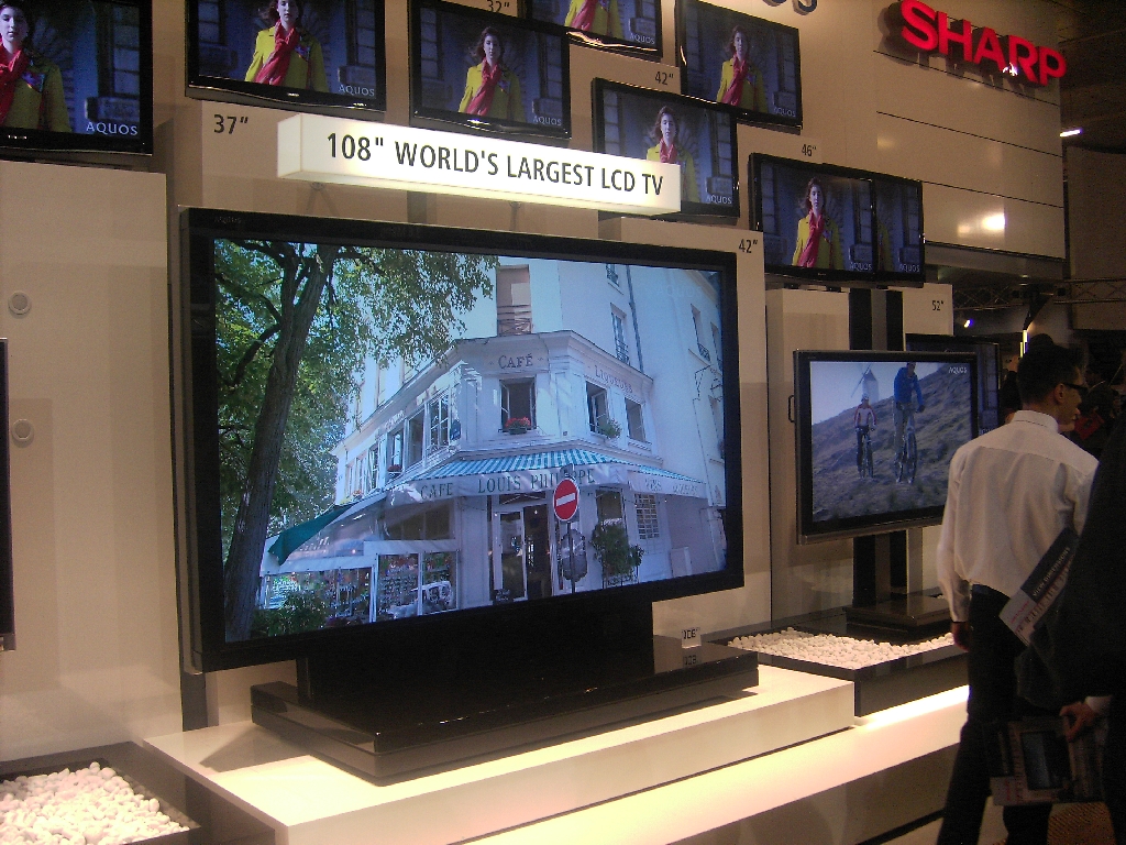 Der gr��te LCD-Bildschirm der Welt von Sharp